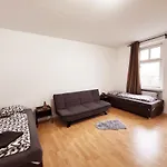 Vienna City Home Apartment - Near Metro Station