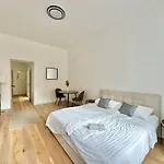 Feelhome-Margareten-2 Gaeste-Wifi-Smarttv