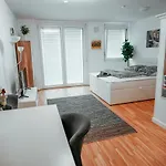 Vienna Danube Apartment 45
