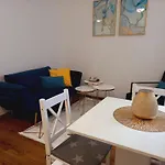 Lauro Apartment