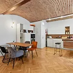 Farawayhomes Studio Vienna #B2