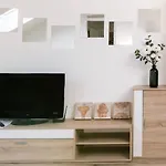 Helles Gemuetliches Apartment V5