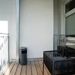 Modern Apartment With A Balcony Near Belvedere