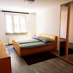 Beautiful 2 Bedroom Apartment