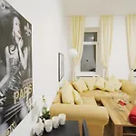 Family Apartment In Brigittenau