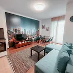 Vienna Shopping Center 3 Apartment