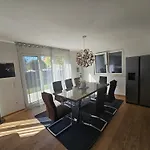 Cosy & Elegant Cityhouse With Garden