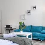 Affordable 2Br Apt- Connected To The Whole City