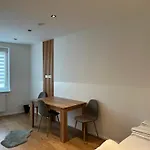 Lion\'S Rooms N Apartments