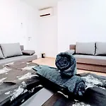 Fmily Apartment In Praterstern Area Dw18