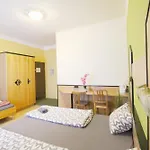 Triple Room In Huetteldorfer Strasse Area