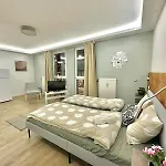 Ar Living Vienna Klosterneuburger Studios