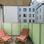 Sunny 1Br Home With Balcony By Hm
