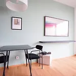 Exquisite Studio With Rooftop Pool