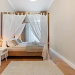Exclusive 2 Bedroom Apartment