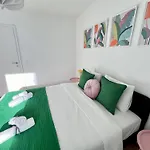 Funky Apartment Near Central Station Free Parking