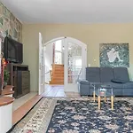 Triple Room In An Elegant House Gd