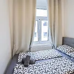 Apartment In Josefstaedter Strasse Area