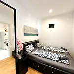 Cozy Rooms In Brigittenau Area Mm10