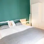 Modern 1Br - 15 Mins To City Center