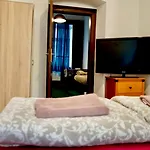 Volkstheater Apartment.