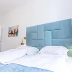 Cost Effective City Life 1Br In Classic Building