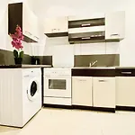Family Studio In Schoenbrunn Area