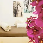 Family Studio In Schoenbrunn Area