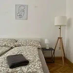 70 M2 Premium Apartment With Terrace & Free Parking