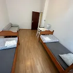 Ganzen Unterkunft In 1180 Wien