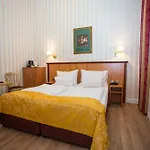 Pension Opera Suites I Self Check In