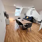 Modern, New, Next To Metro - Gg13 Apartments Vienna