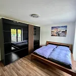 Luxurioeses Apartment Mit Pool