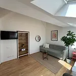Dreamy & Cozy Apartment With Air Condition