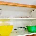 Spacious Flat Near Akh And Metro