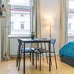 Elegant 2Br Apt.@Wiener Stadthalle/Central Located