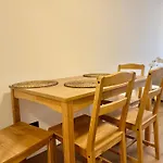 Stylish Modern Apartment With Terrace & Free Parking