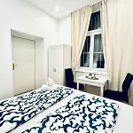 Convenient Stay 4Br Shared Apt For 11P, 10 Min To Atzgersdorf