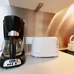 Bright Elegant Flat In Center