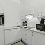 Next To Shopping Street And Subway Station, Few Minutes To Stephansplatz