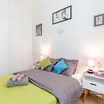 Chic Parisienne A Vienne - French Flair In The Heart Of Vienna