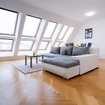Home Sweet Home - Leopold