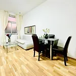Chic Studio Apt For 5P, 12-Min Walk To Augarten
