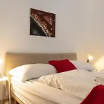 2 Spacious Apts For 6P, Only 7Min To Stadthalle