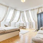 Luxury 3Br And1 Lr Apartment In The Heart Of Vienna
