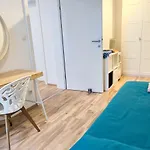 Wohnung Mit Privatgarten & Salzwasserpool