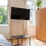 Inviting Economy 1Br Apt. With The Best Location