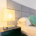 City-Linked 2Br Apartment Near Wiener Stadthalle