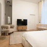 Stylish & Modern 90M2 Flat In Prime Location