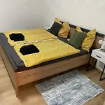 Modernes 60M2 Erdgeschoss Apartment Mit Gartenblick - Hundefreundlich Naehe Westbahnhof T5